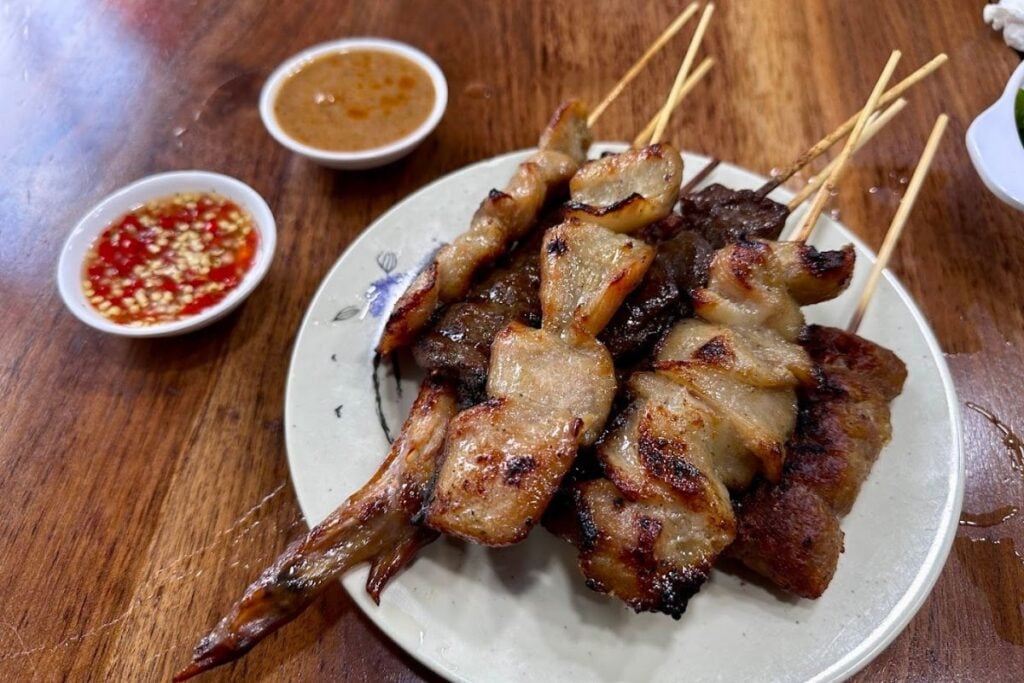 Cheap eats in Hong Kong you must try at least once 16 cheap eats in Hong Kong Golden Thai BBQ
