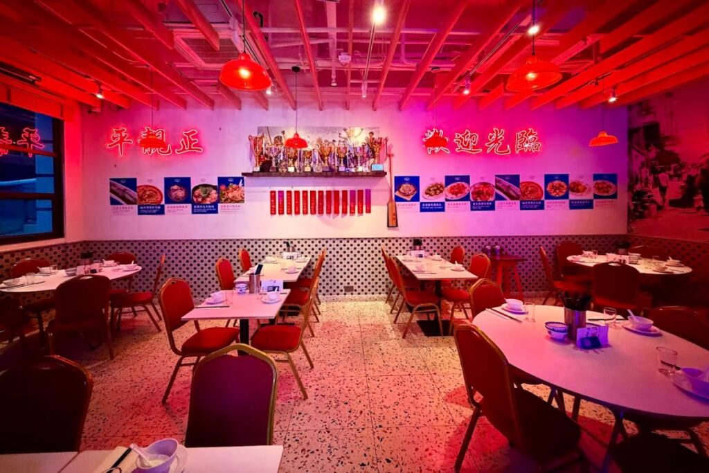 modern dai pai dongs Peng Leng Jeng interior