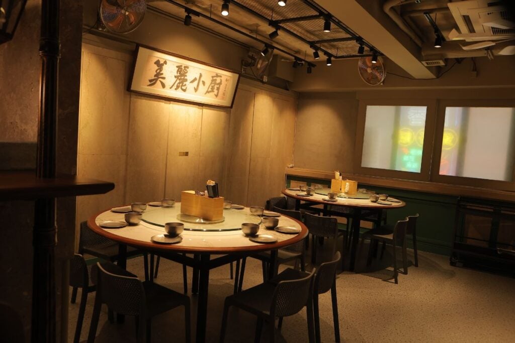 modern dai pai dongs Lai's Kitchen interior