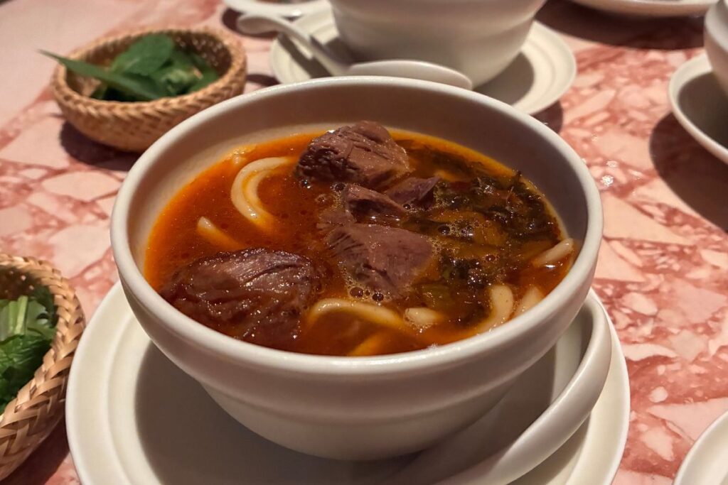 JIJA by Vicky Lau restaurant review dai sou beef noodles