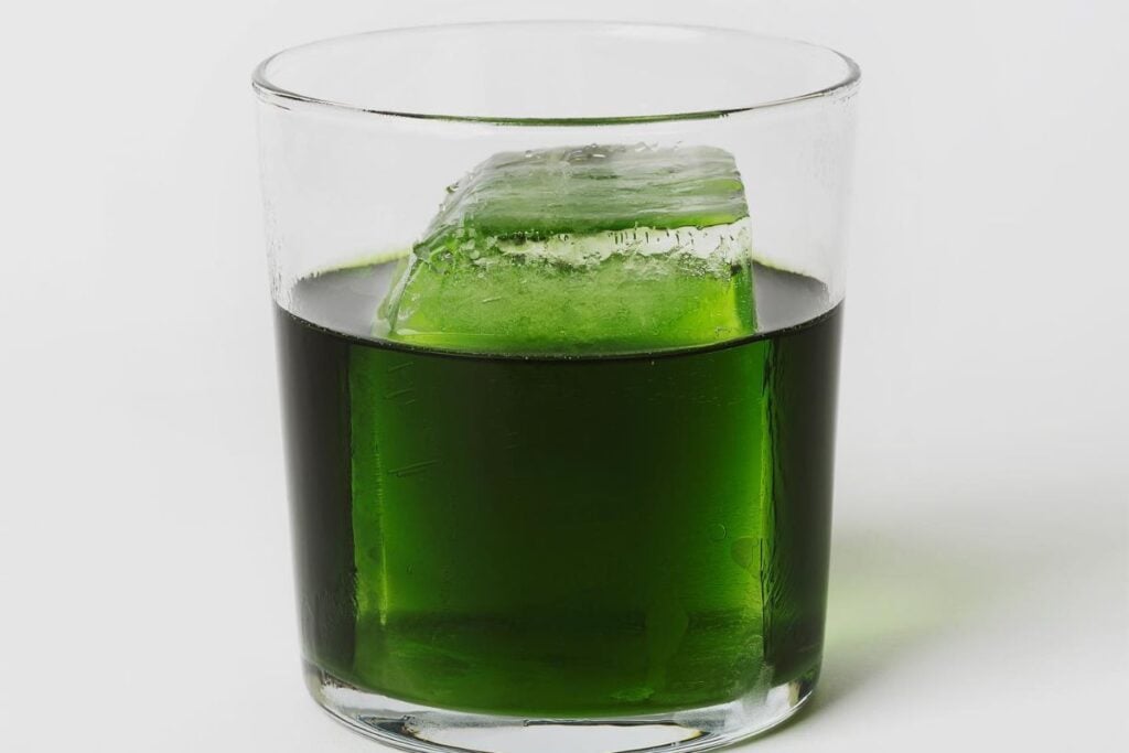 The 32 best bars in Hong Kong to visit in 2026, from dive bars to fine mixology 12 The Old Man best bars in Hong Kong