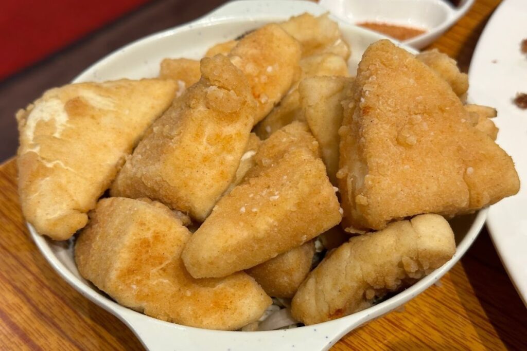 the best dai pai dongs hong kong cantonese food street eating Tung Po