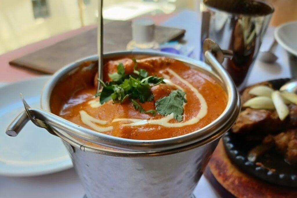 The best halal restaurants in Hong Kong, from Turkish to Cantonese to Indian 4 best halal restaurants in Hong Kong Himalaya Restaurant