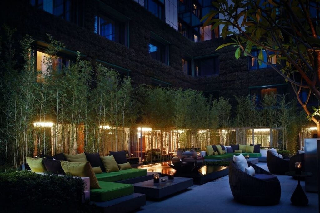 Foodie and happy hour, Hong Kong